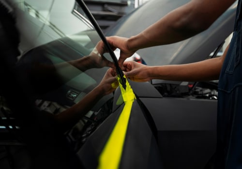 Windshield Replacement in Las Vegas: From Junk Removal Mindset to Safer Roads